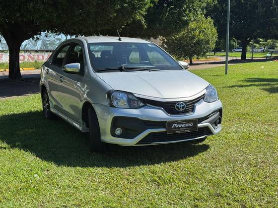 TOYOTA ETIOS 1.5 PLATINUM SEDAN 16V FLEX 4P AUTOMÁTICO TOYOTA ETIOS 1.5 PLATINUM SEDAN 16V FLEX 4P AUTOMÁTICO